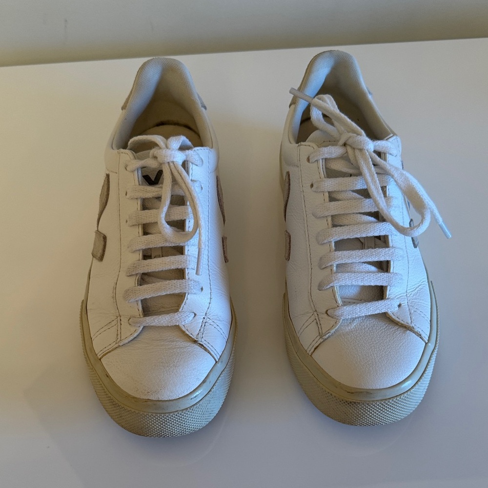 Veja White and Tan Women's Sneakers